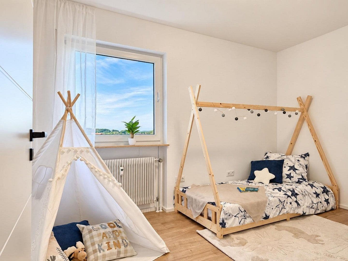 Prodej bytu 3+1 95 m², Sulzbach-Rosenberg, Bavorsko Prodej bytu 3+1 95 m², Sulzbach-Rosenberg, Bavorsko