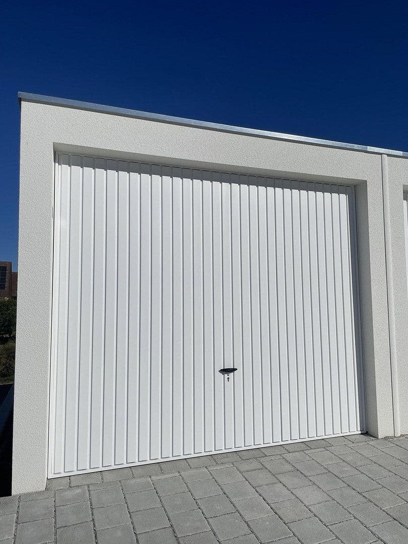 Pronájem garáže 18 m², Sulz am Neckar, Bádensko-Württembersko Pronájem garáže 18 m², Sulz am Neckar, Bádensko-Württembersko