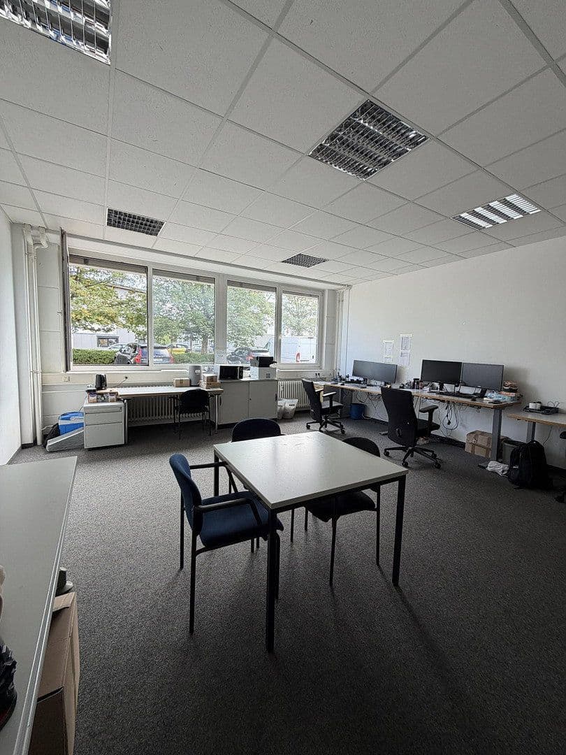 Pronájem kanceláře 100 m², Augsburg, Bavorsko Pronájem kanceláře 100 m², Augsburg, Bavorsko