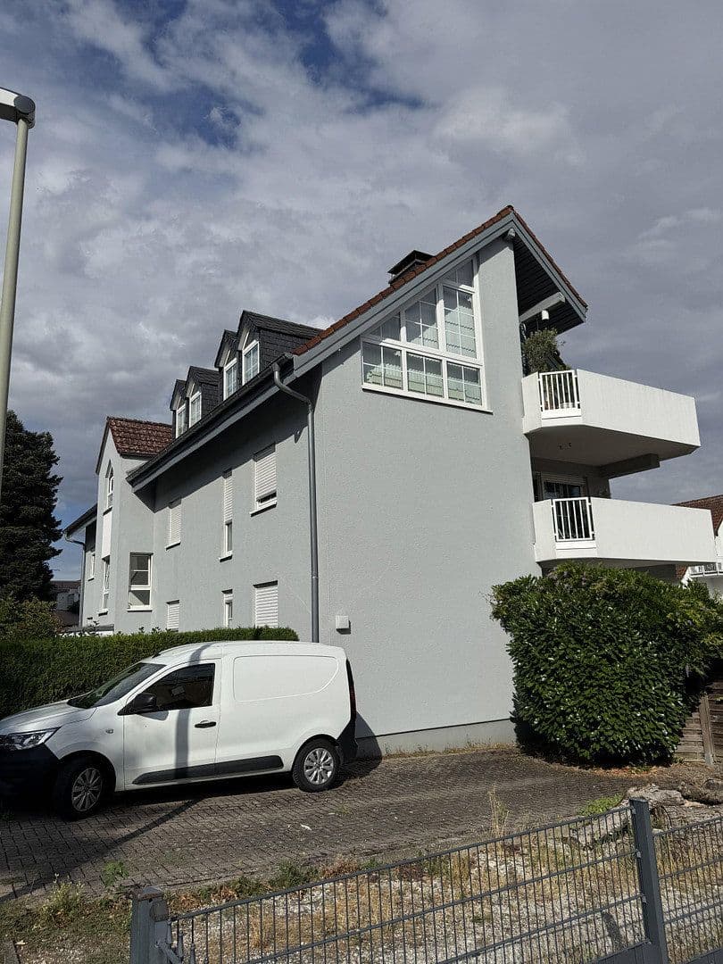Prodej bytu 3+1 90 m², Hugenottenstraße, Bad Homburg vor der Höhe, Hessen Prodej bytu 3+1 90 m², Hugenottenstraße, Bad Homburg vor der Höhe, Hessen
