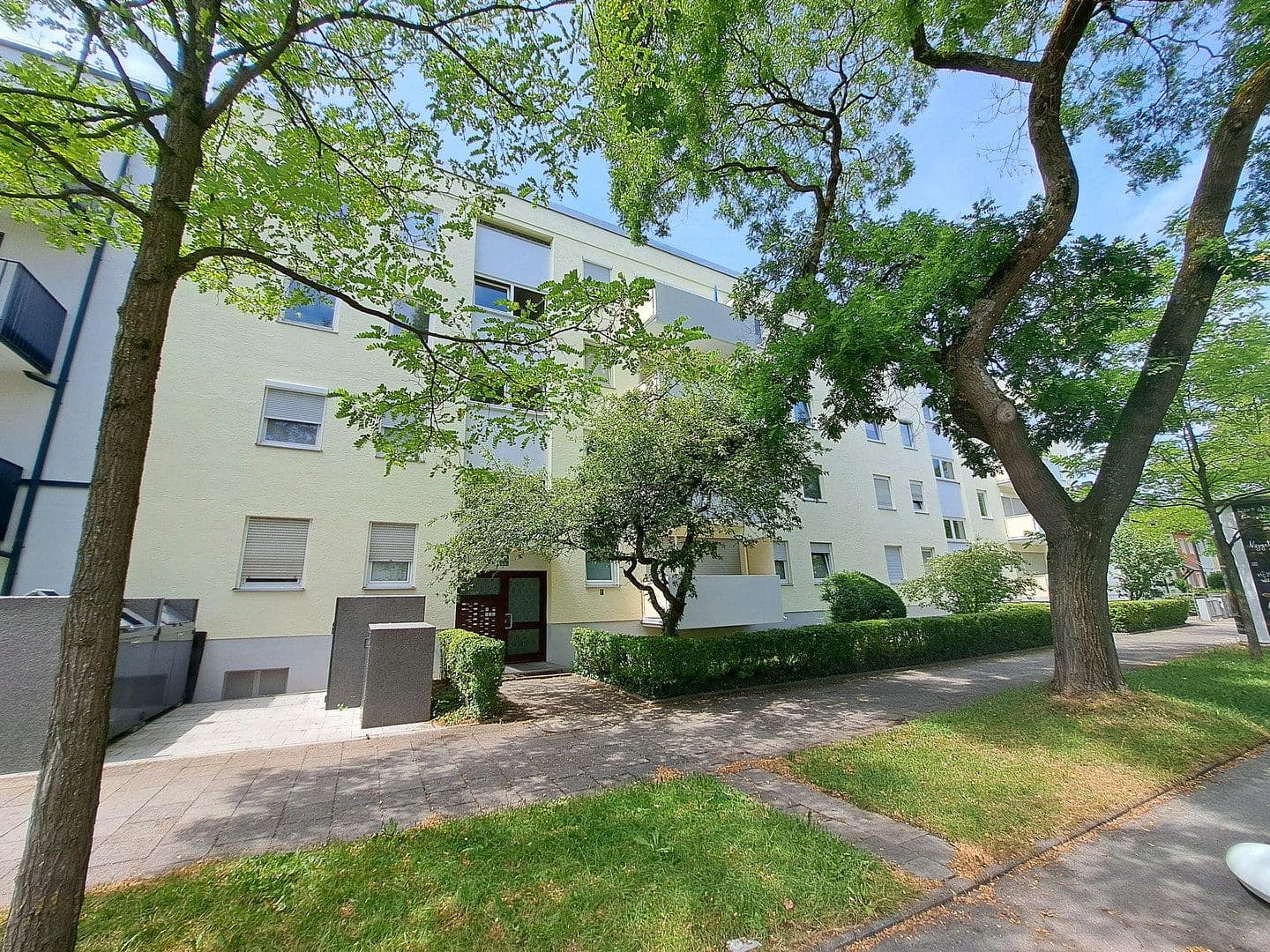 Prodej bytu 2+1 50 m², Friedenheimer Str. 102a, München, Bavorsko Prodej bytu 2+1 50 m², Friedenheimer Str. 102a, München, Bavorsko