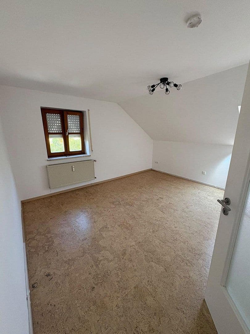 Pronájem bytu 4+1 88 m², Landshut, Bavorsko Pronájem bytu 4+1 88 m², Landshut, Bavorsko