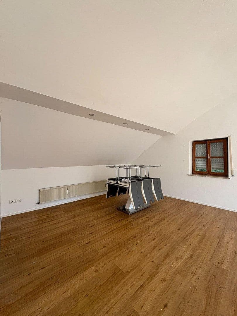 Pronájem bytu 4+1 88 m², Landshut, Bavorsko Pronájem bytu 4+1 88 m², Landshut, Bavorsko