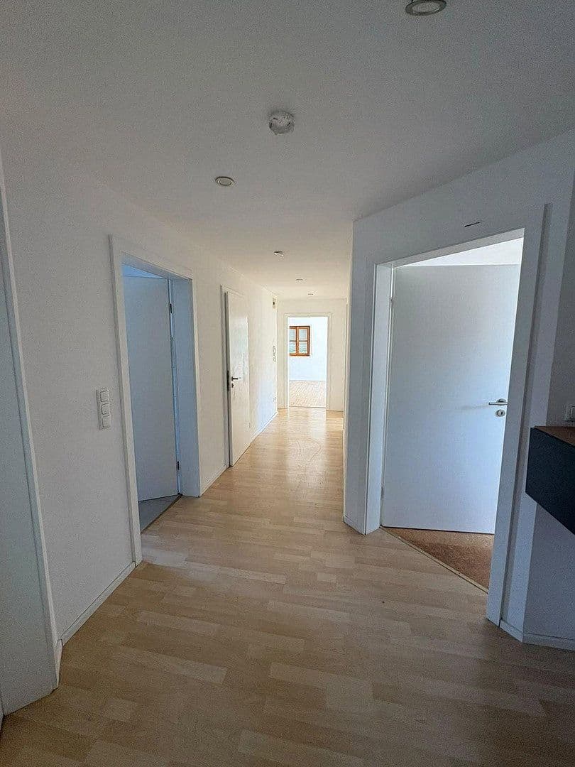Pronájem bytu 4+1 88 m², Landshut, Bavorsko Pronájem bytu 4+1 88 m², Landshut, Bavorsko