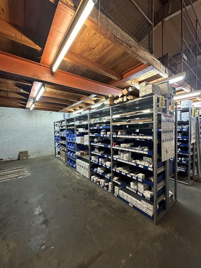 Pronájem nebytového prostoru 500 m², Obere Hilgenstock 2, Warburg, Severní Porýní-Vestfálsko Pronájem nebytového prostoru 500 m², Obere Hilgenstock 2, Warburg, Severní Porýní-Vestfálsko