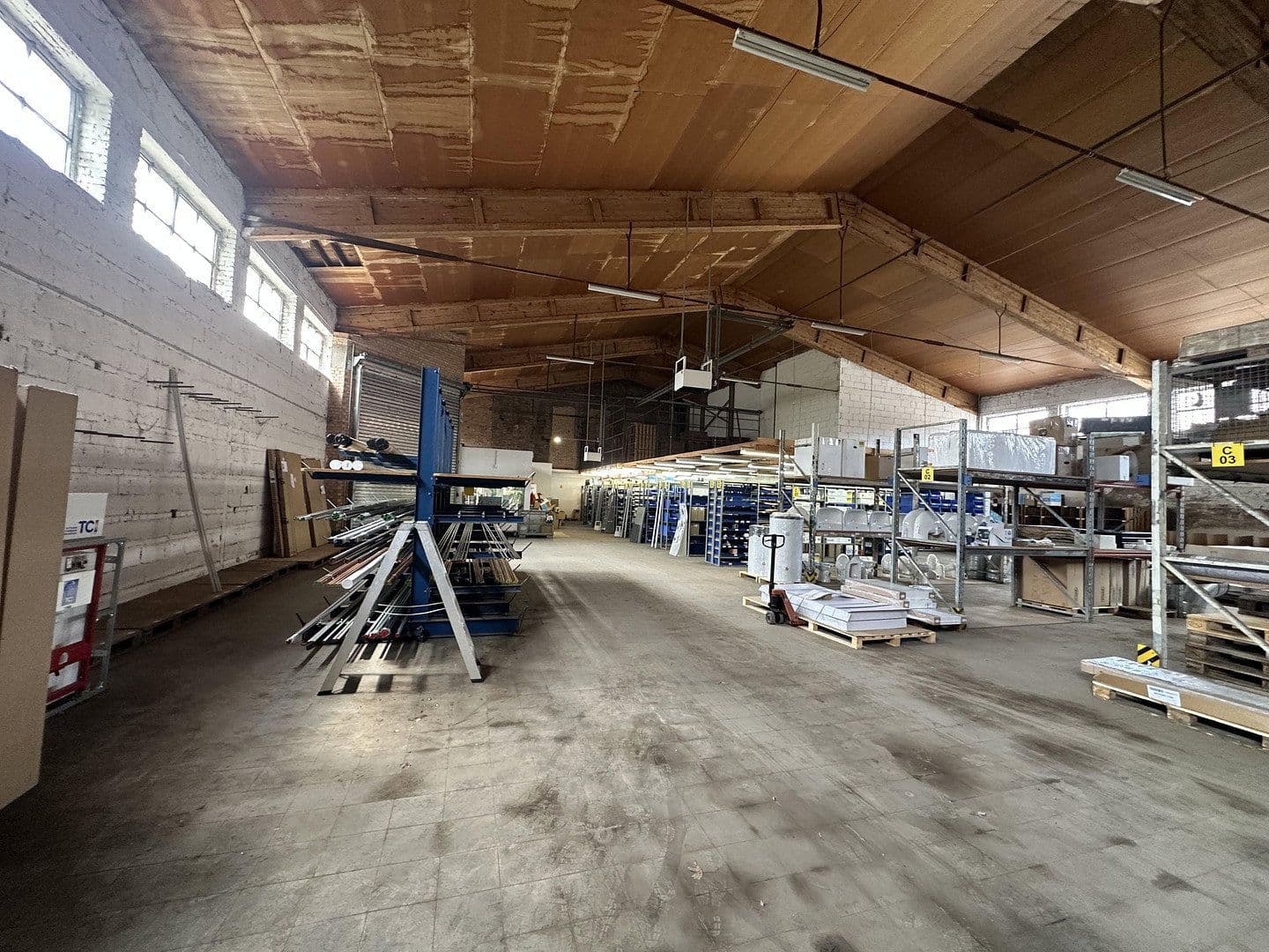Pronájem nebytového prostoru 500 m², Obere Hilgenstock 2, Warburg, Severní Porýní-Vestfálsko Pronájem nebytového prostoru 500 m², Obere Hilgenstock 2, Warburg, Severní Porýní-Vestfálsko