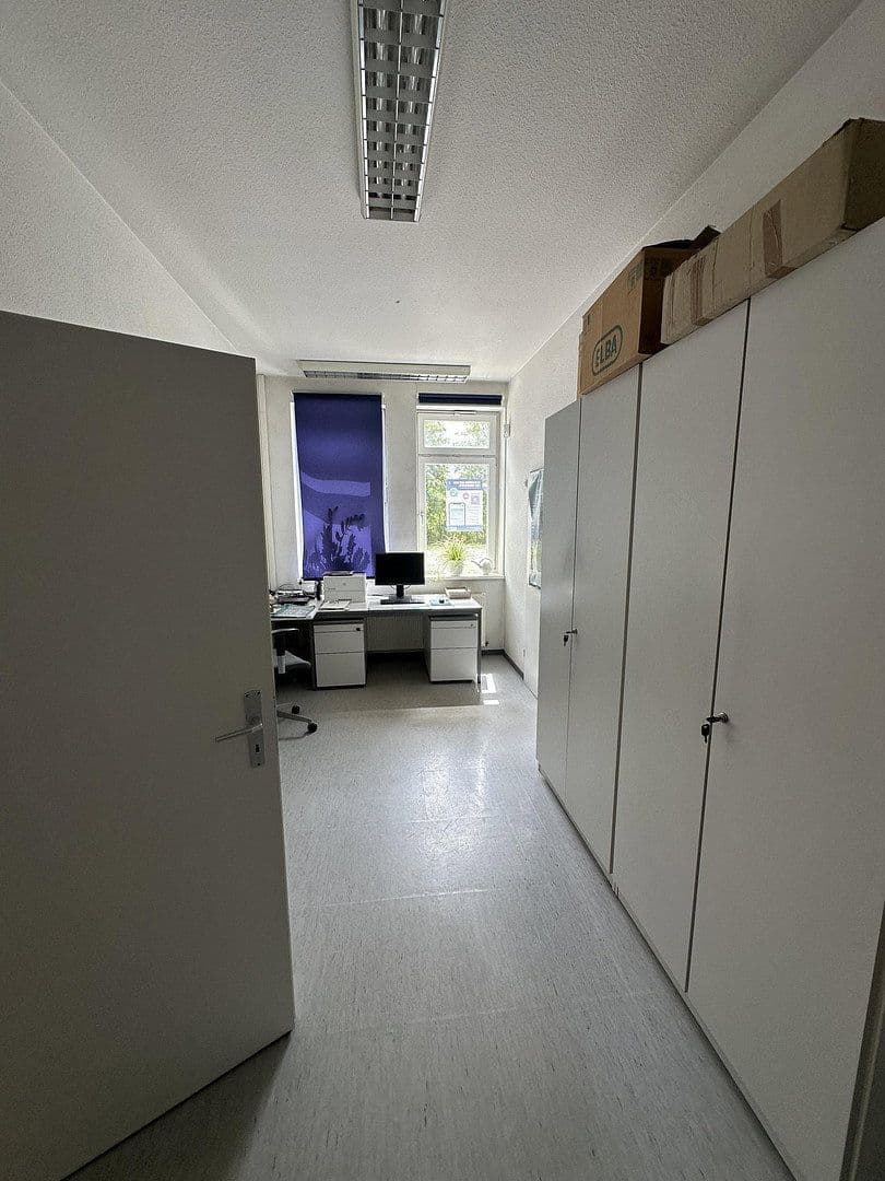 Pronájem nebytového prostoru 500 m², Obere Hilgenstock 2, Warburg, Severní Porýní-Vestfálsko Pronájem nebytového prostoru 500 m², Obere Hilgenstock 2, Warburg, Severní Porýní-Vestfálsko