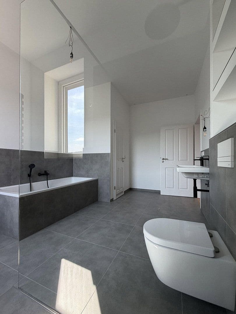 Pronájem bytu 4+1 125 m², Haßlinghauser Str. 47, Gevelsberg, Severní Porýní-Vestfálsko Pronájem bytu 4+1 125 m², Haßlinghauser Str. 47, Gevelsberg, Severní Porýní-Vestfálsko