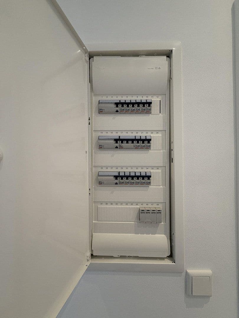 Pronájem bytu 4+1 125 m², Haßlinghauser Str. 47, Gevelsberg, Severní Porýní-Vestfálsko Pronájem bytu 4+1 125 m², Haßlinghauser Str. 47, Gevelsberg, Severní Porýní-Vestfálsko