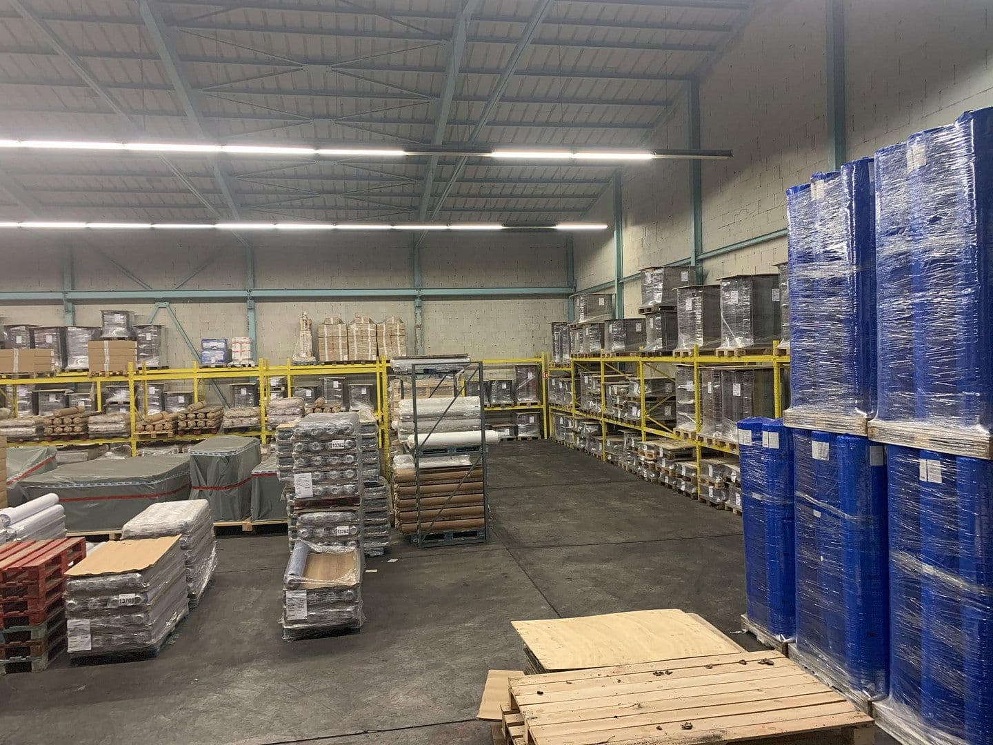 Pronájem nebytového prostoru 2.000 m², Villingen-Schwenningen, Bádensko-Württembersko Pronájem nebytového prostoru 2.000 m², Villingen-Schwenningen, Bádensko-Württembersko