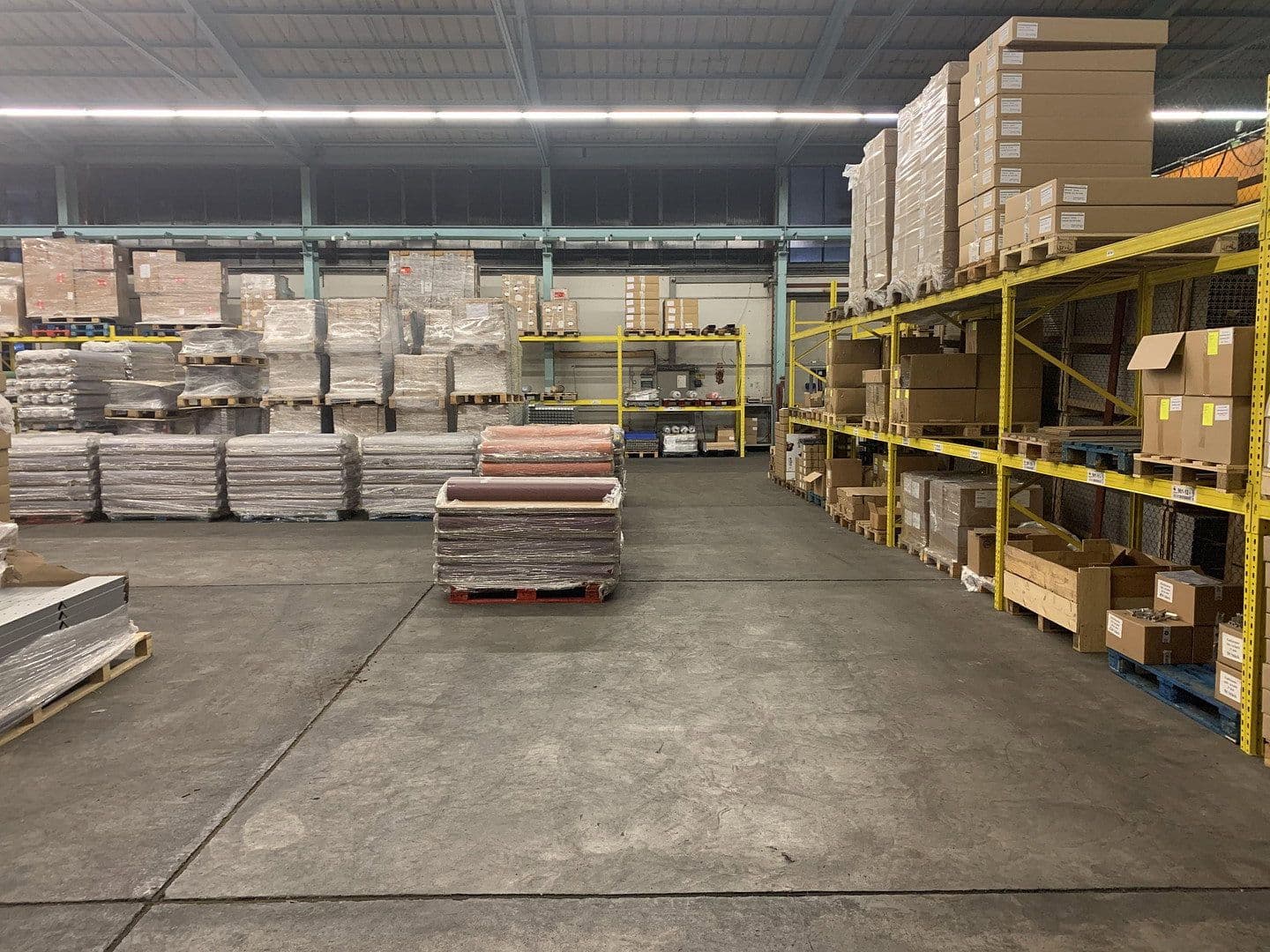 Pronájem nebytového prostoru 2.000 m², Villingen-Schwenningen, Bádensko-Württembersko Pronájem nebytového prostoru 2.000 m², Villingen-Schwenningen, Bádensko-Württembersko