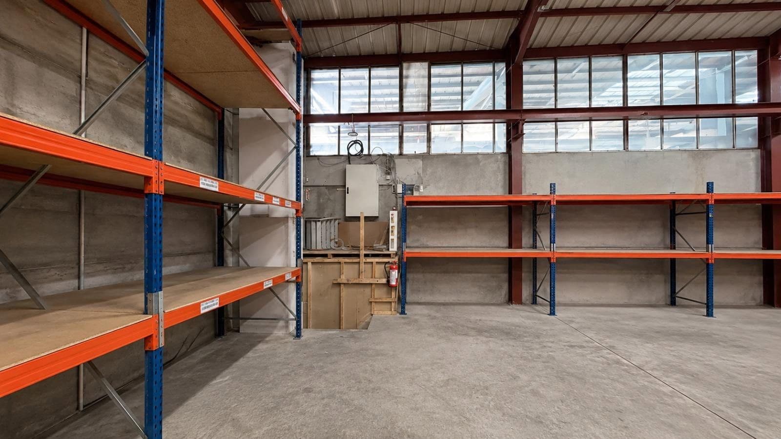Pronájem nebytového prostoru 2.000 m², Villingen-Schwenningen, Bádensko-Württembersko Pronájem nebytového prostoru 2.000 m², Villingen-Schwenningen, Bádensko-Württembersko