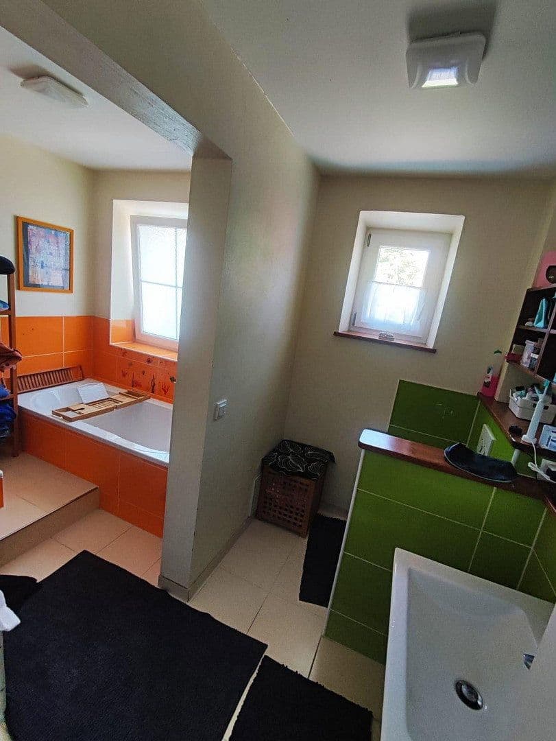 Prodej domu 270 m², pozemek 2.750 m², Wisseldorfer Str. 43, Landau an der Isar, Bavorsko Prodej domu 270 m², pozemek 2.750 m², Wisseldorfer Str. 43, Landau an der Isar, Bavorsko
