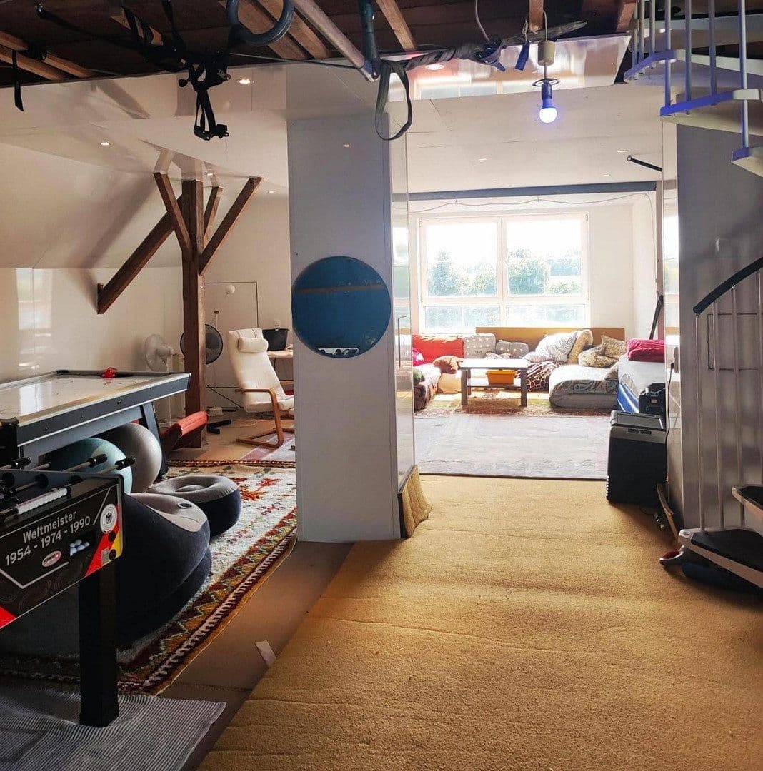 Prodej domu 270 m², pozemek 2.750 m², Wisseldorfer Str. 43, Landau an der Isar, Bavorsko Prodej domu 270 m², pozemek 2.750 m², Wisseldorfer Str. 43, Landau an der Isar, Bavorsko