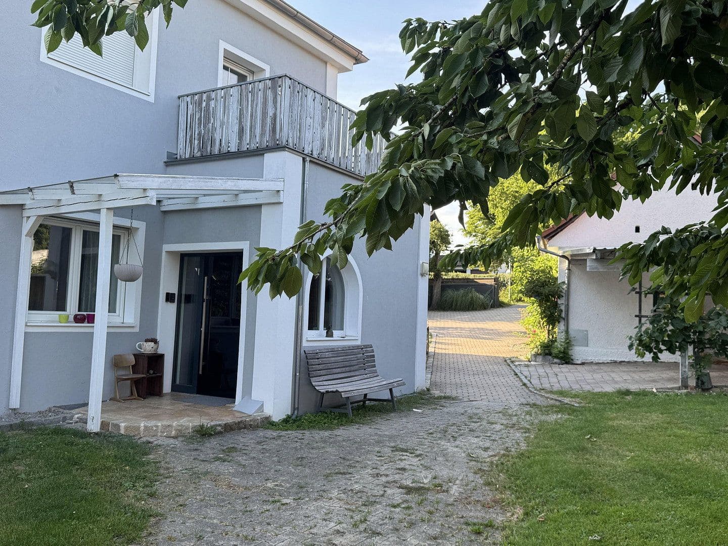 Prodej domu 270 m², pozemek 2.750 m², Wisseldorfer Str. 43, Landau an der Isar, Bavorsko Prodej domu 270 m², pozemek 2.750 m², Wisseldorfer Str. 43, Landau an der Isar, Bavorsko