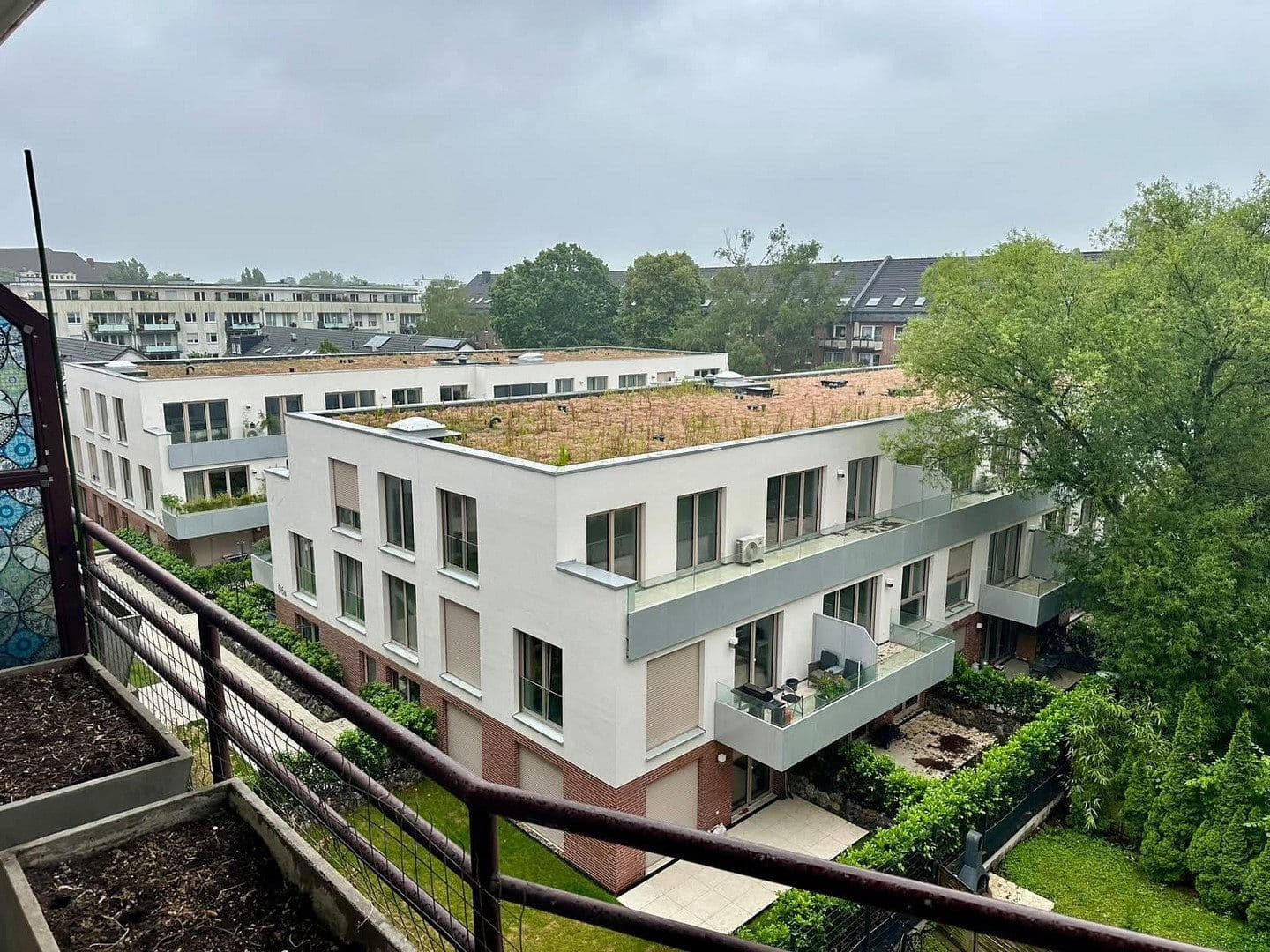 Pronájem bytu 4+1 135 m², Färberstr. 100, Düsseldorf, Severní Porýní-Vestfálsko Pronájem bytu 4+1 135 m², Färberstr. 100, Düsseldorf, Severní Porýní-Vestfálsko