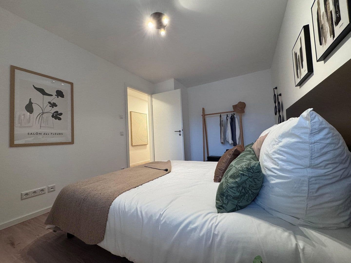 Pronájem bytu 3+1 81 m², Schweinauer Hauptstraße 1, Nürnberg, Bavorsko Pronájem bytu 3+1 81 m², Schweinauer Hauptstraße 1, Nürnberg, Bavorsko