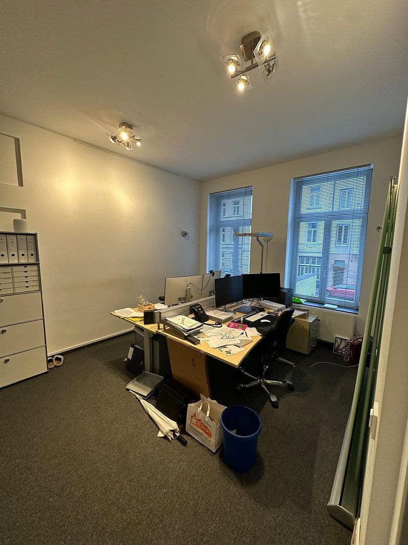 Prodej kanceláře 205 m², Lousbergstraße 52/54, Cáchy, Severní Porýní-Vestfálsko Prodej kanceláře 205 m², Lousbergstraße 52/54, Cáchy, Severní Porýní-Vestfálsko