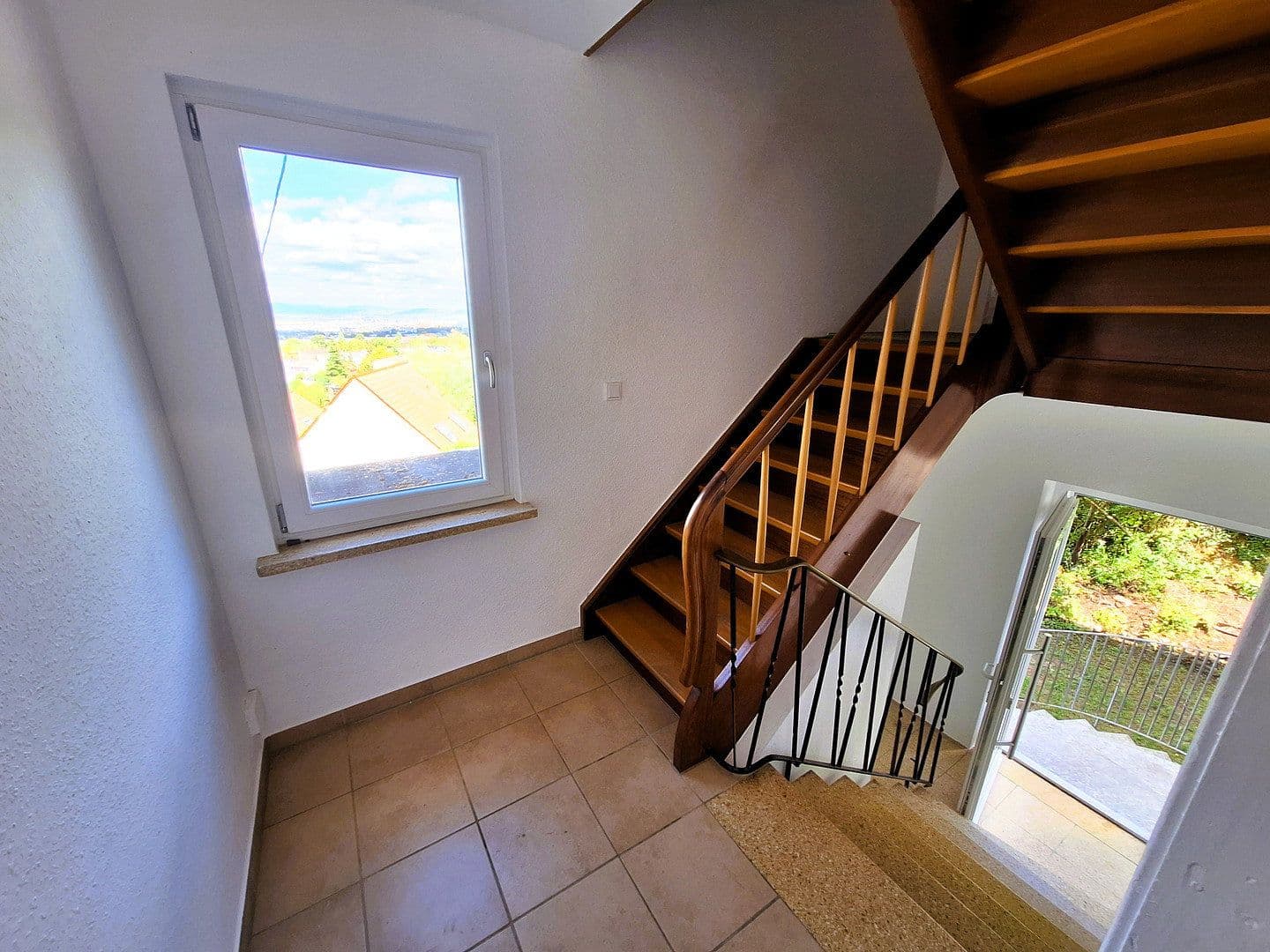 Prodej domu 220 m², pozemek 3.117 m², Lessingstraße 61, Bad Kreuznach, Porýní-Falc Prodej domu 220 m², pozemek 3.117 m², Lessingstraße 61, Bad Kreuznach, Porýní-Falc