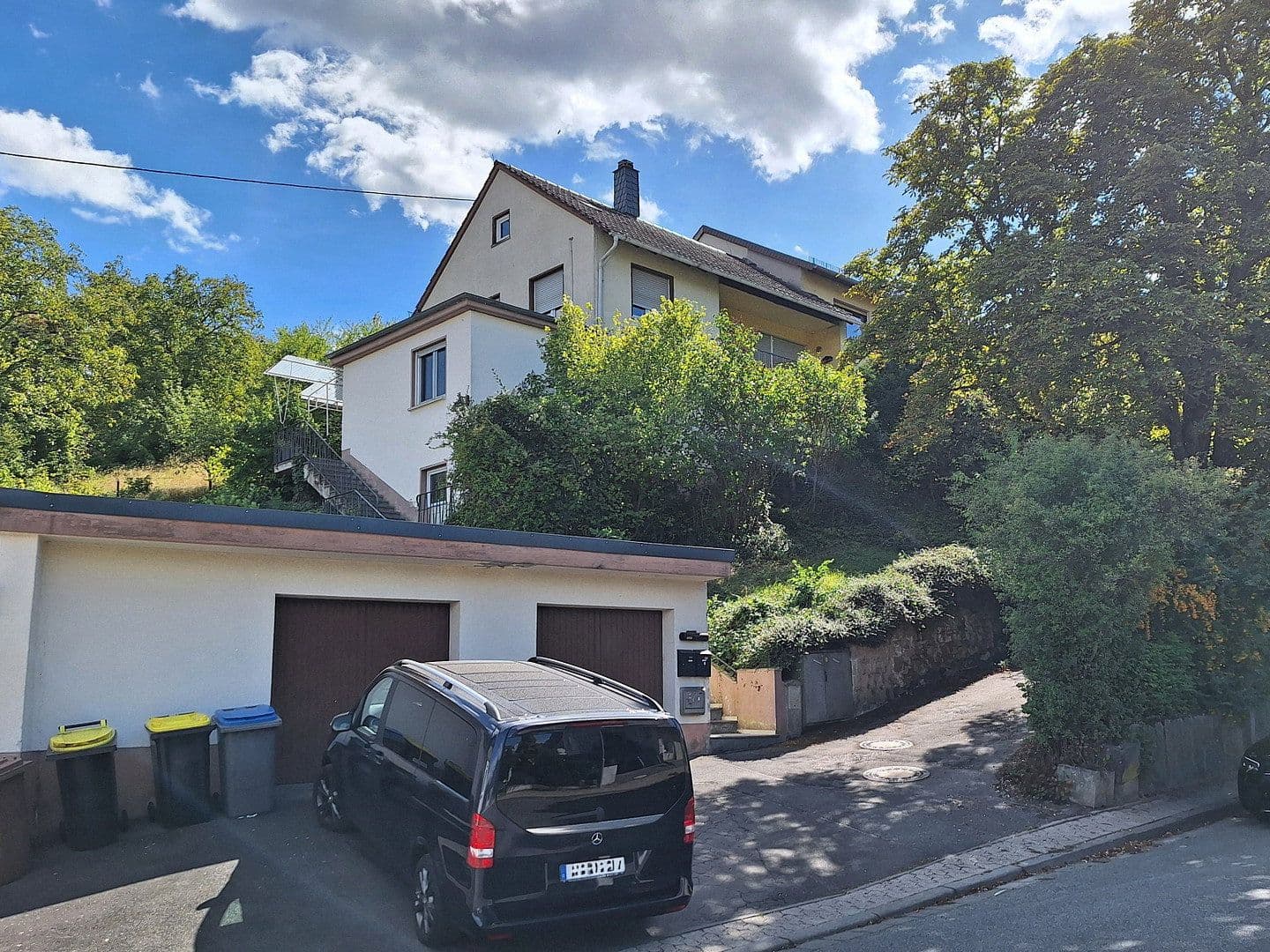 Prodej domu 220 m², pozemek 3.117 m², Lessingstraße 61, Bad Kreuznach, Porýní-Falc Prodej domu 220 m², pozemek 3.117 m², Lessingstraße 61, Bad Kreuznach, Porýní-Falc