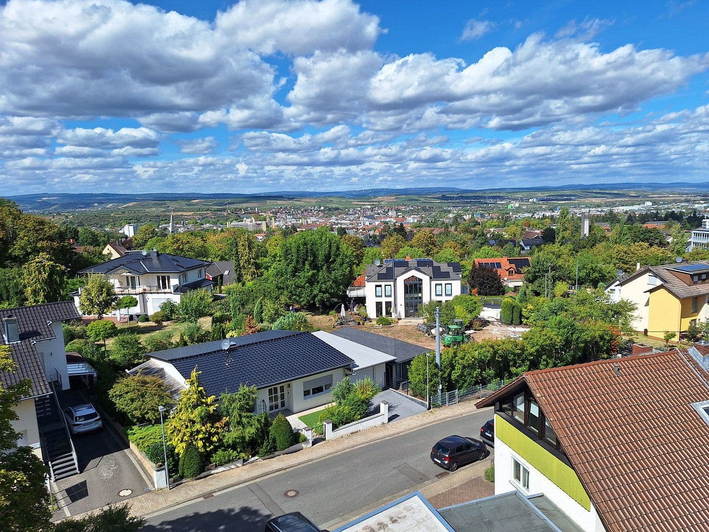 Prodej domu 220 m², pozemek 3.117 m², Lessingstraße 61, Bad Kreuznach, Porýní-Falc Prodej domu 220 m², pozemek 3.117 m², Lessingstraße 61, Bad Kreuznach, Porýní-Falc