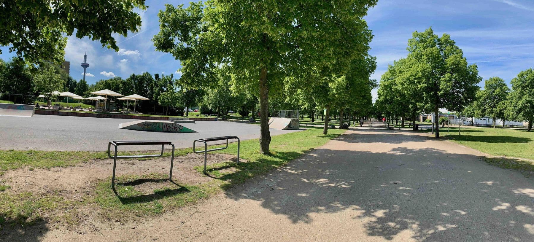 Prodej domu 157 m², pozemek 176 m², Am Wiesenrain 12, Frankfurt am Main, Hessen Prodej domu 157 m², pozemek 176 m², Am Wiesenrain 12, Frankfurt am Main, Hessen