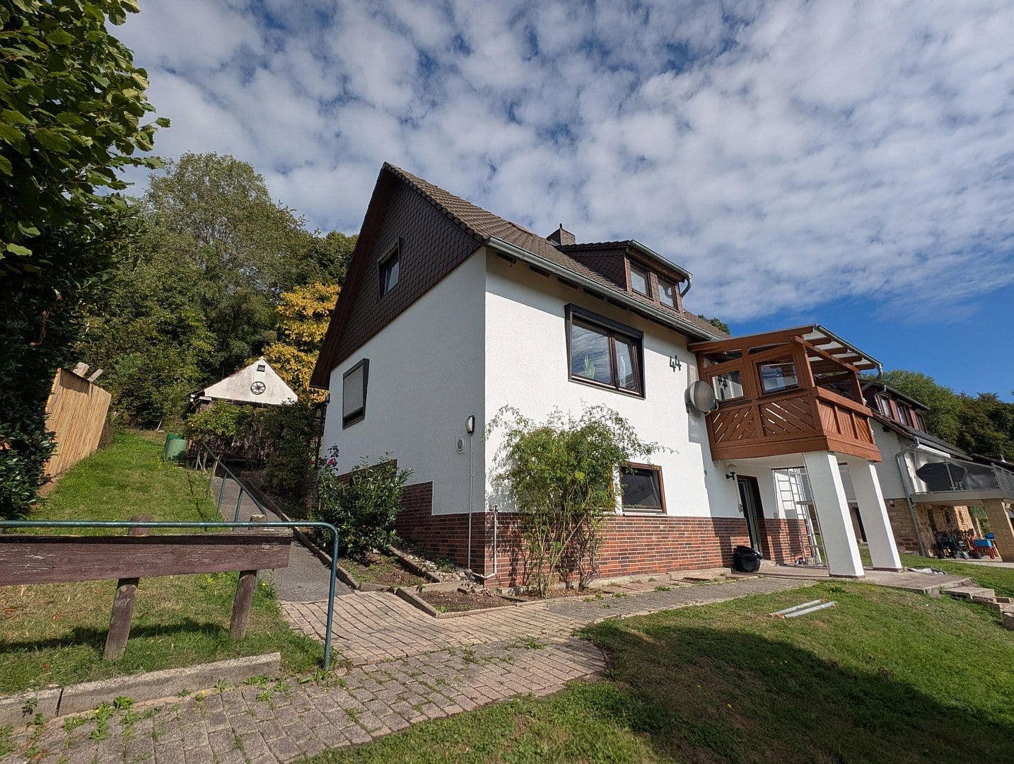 Prodej domu 182 m², pozemek 1.284 m², Fuldatal, Hessen Prodej domu 182 m², pozemek 1.284 m², Fuldatal, Hessen
