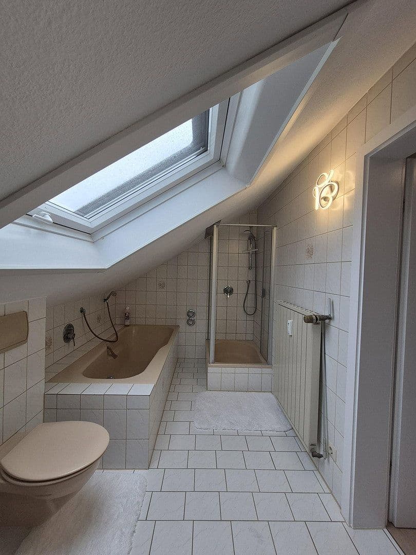 Prodej domu 283 m², pozemek 1.005 m², Rottweil, Bádensko-Württembersko Prodej domu 283 m², pozemek 1.005 m², Rottweil, Bádensko-Württembersko