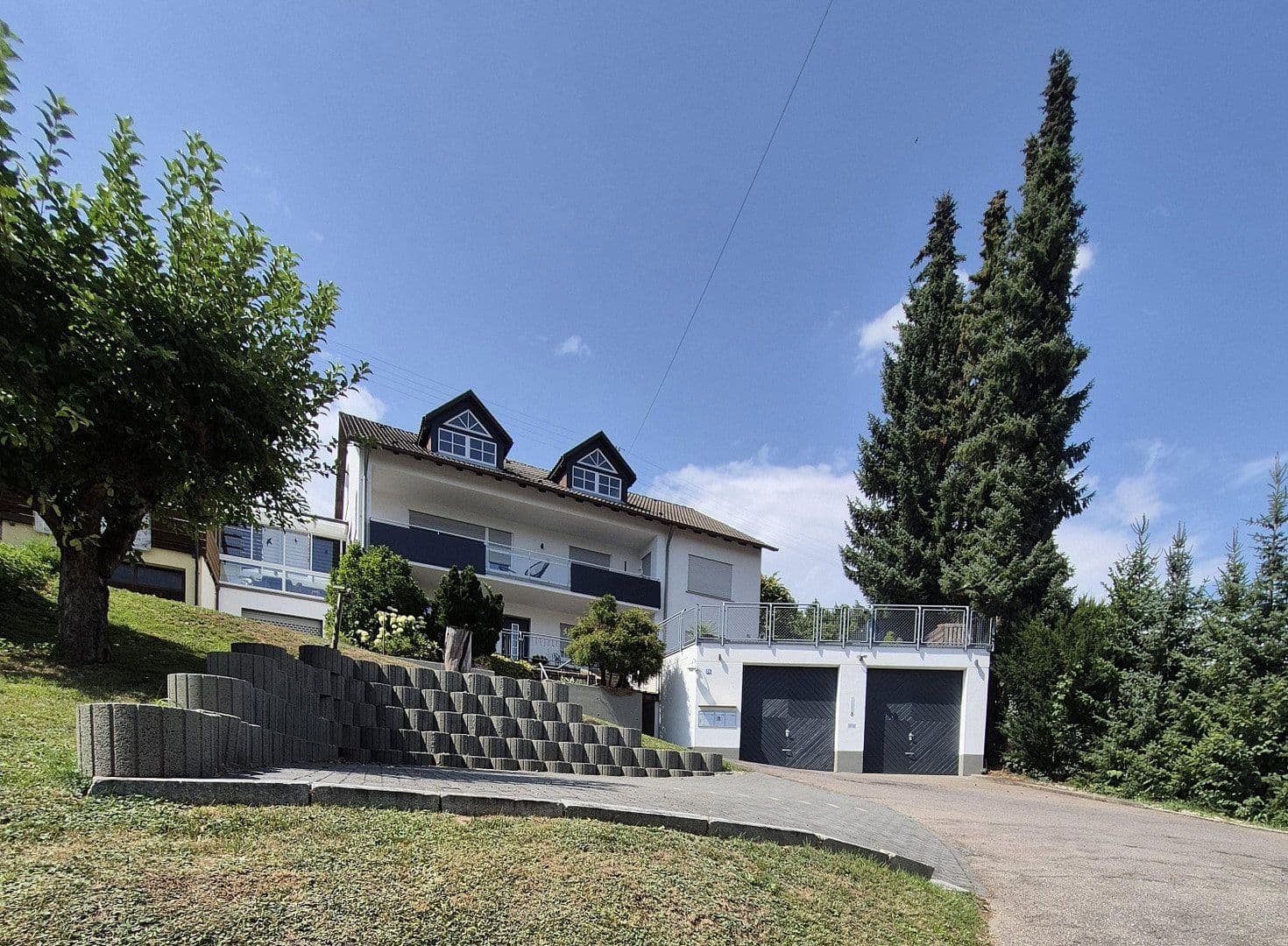 Prodej domu 283 m², pozemek 1.005 m², Rottweil, Bádensko-Württembersko Prodej domu 283 m², pozemek 1.005 m², Rottweil, Bádensko-Württembersko