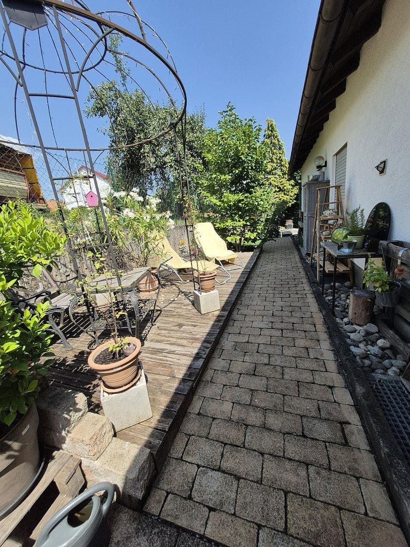 Prodej domu 283 m², pozemek 1.005 m², Rottweil, Bádensko-Württembersko Prodej domu 283 m², pozemek 1.005 m², Rottweil, Bádensko-Württembersko