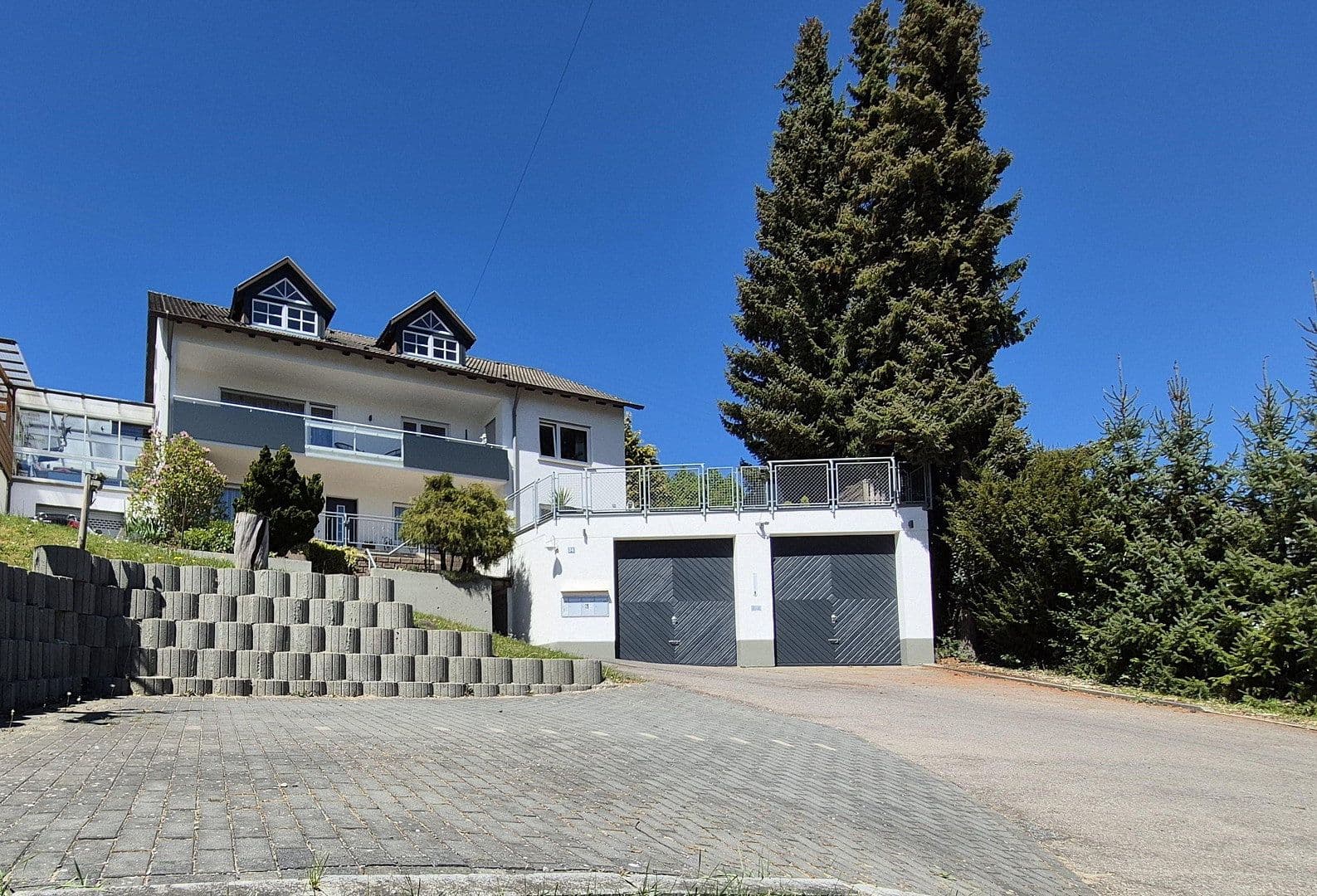 Prodej domu 283 m², pozemek 1.005 m², Rottweil, Bádensko-Württembersko Prodej domu 283 m², pozemek 1.005 m², Rottweil, Bádensko-Württembersko
