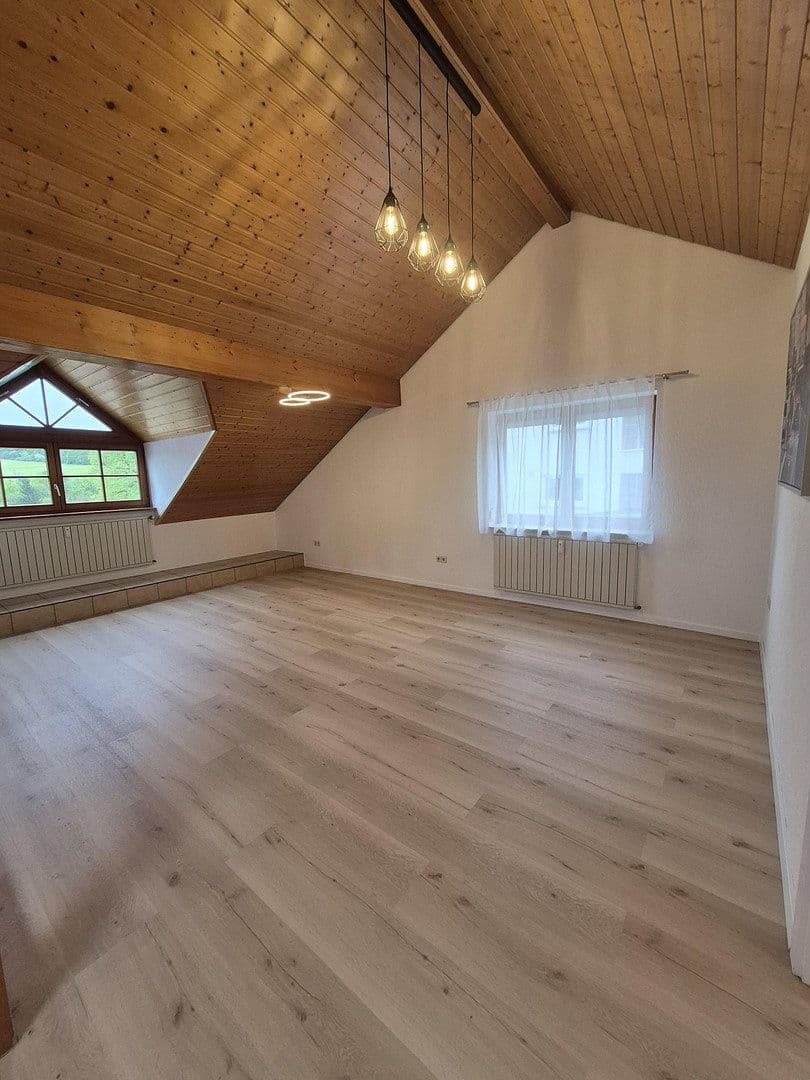 Prodej domu 283 m², pozemek 1.005 m², Rottweil, Bádensko-Württembersko Prodej domu 283 m², pozemek 1.005 m², Rottweil, Bádensko-Württembersko