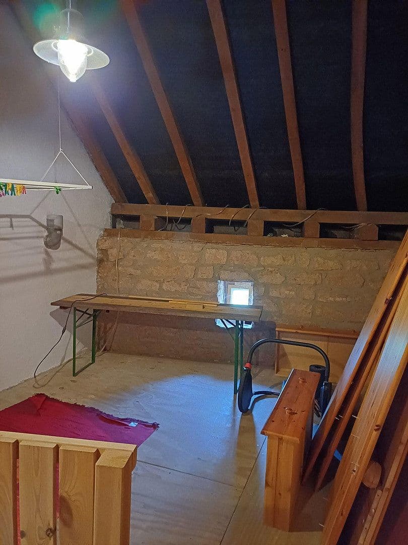 Prodej domu 114 m², pozemek 464 m², Kaiserslautern Erfenbach, Porýní-Falc Prodej domu 114 m², pozemek 464 m², Kaiserslautern Erfenbach, Porýní-Falc