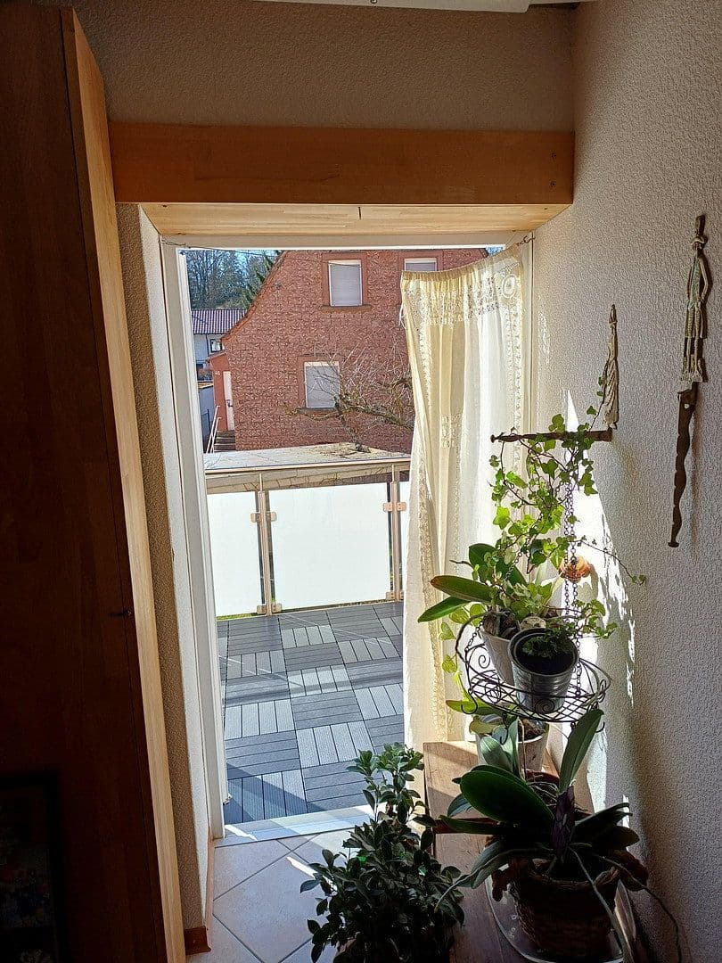 Prodej domu 114 m², pozemek 464 m², Kaiserslautern Erfenbach, Porýní-Falc Prodej domu 114 m², pozemek 464 m², Kaiserslautern Erfenbach, Porýní-Falc