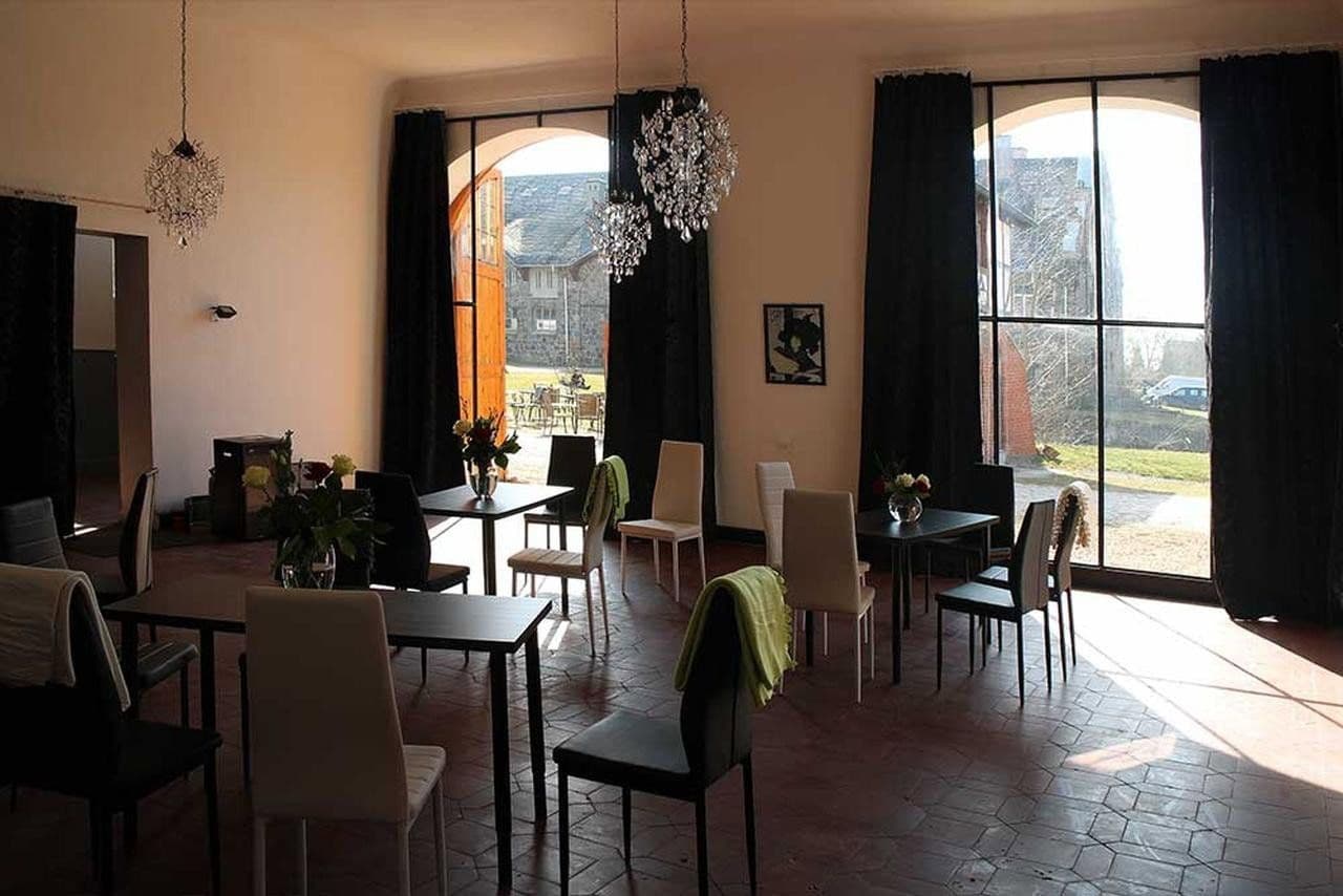 Prodej domu 10.660 m², pozemek 57.500 m², Parkstr. 3, Klocksin, Mecklenburg-Vorpommern Prodej domu 10.660 m², pozemek 57.500 m², Parkstr. 3, Klocksin, Mecklenburg-Vorpommern