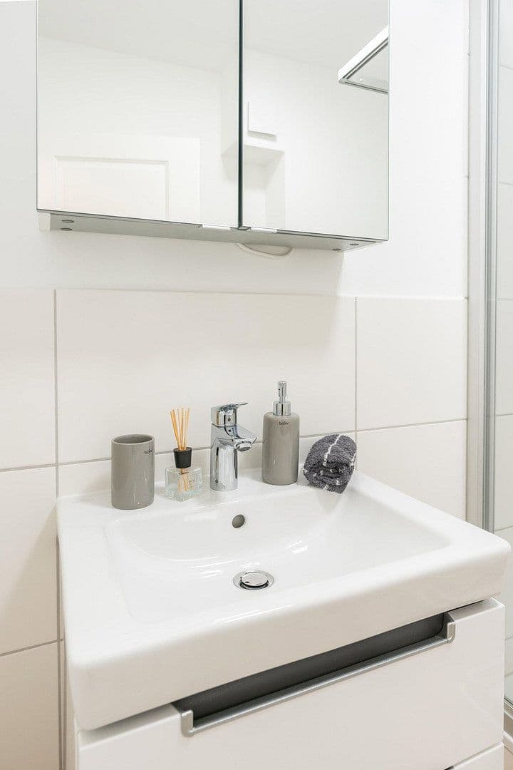 Pronájem bytu 2+1 52 m², Kapellenstr. 43, Cáchy, Severní Porýní-Vestfálsko Pronájem bytu 2+1 52 m², Kapellenstr. 43, Cáchy, Severní Porýní-Vestfálsko