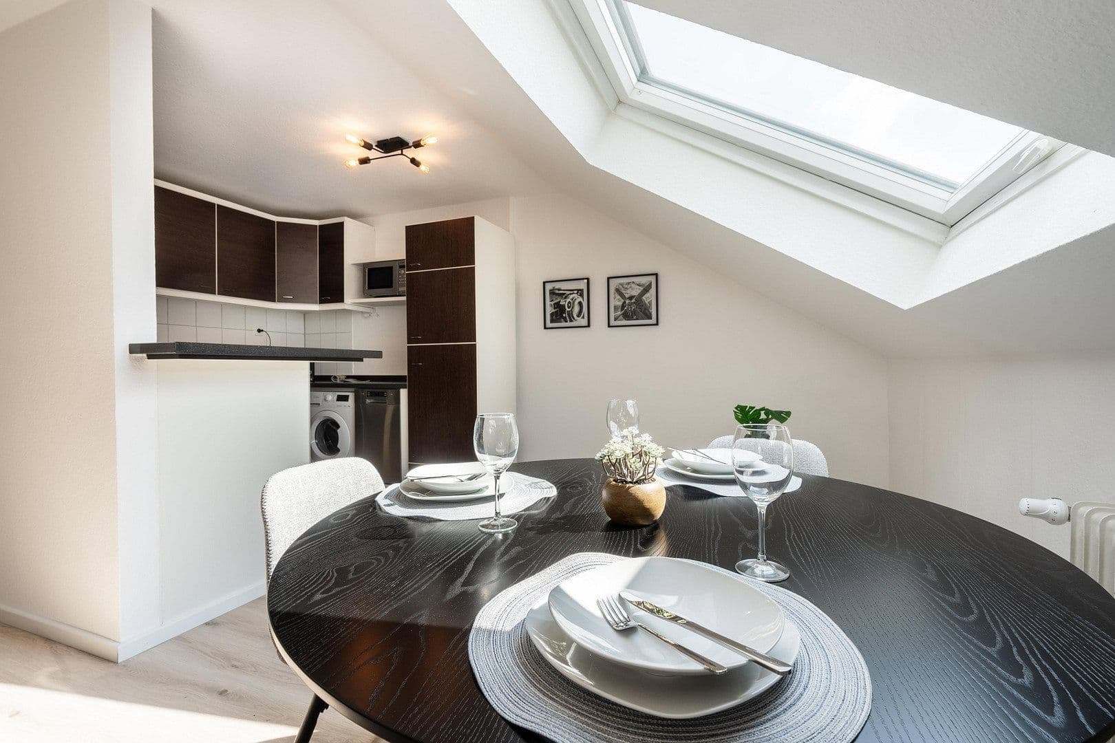 Pronájem bytu 2+1 52 m², Kapellenstr. 43, Cáchy, Severní Porýní-Vestfálsko Pronájem bytu 2+1 52 m², Kapellenstr. 43, Cáchy, Severní Porýní-Vestfálsko