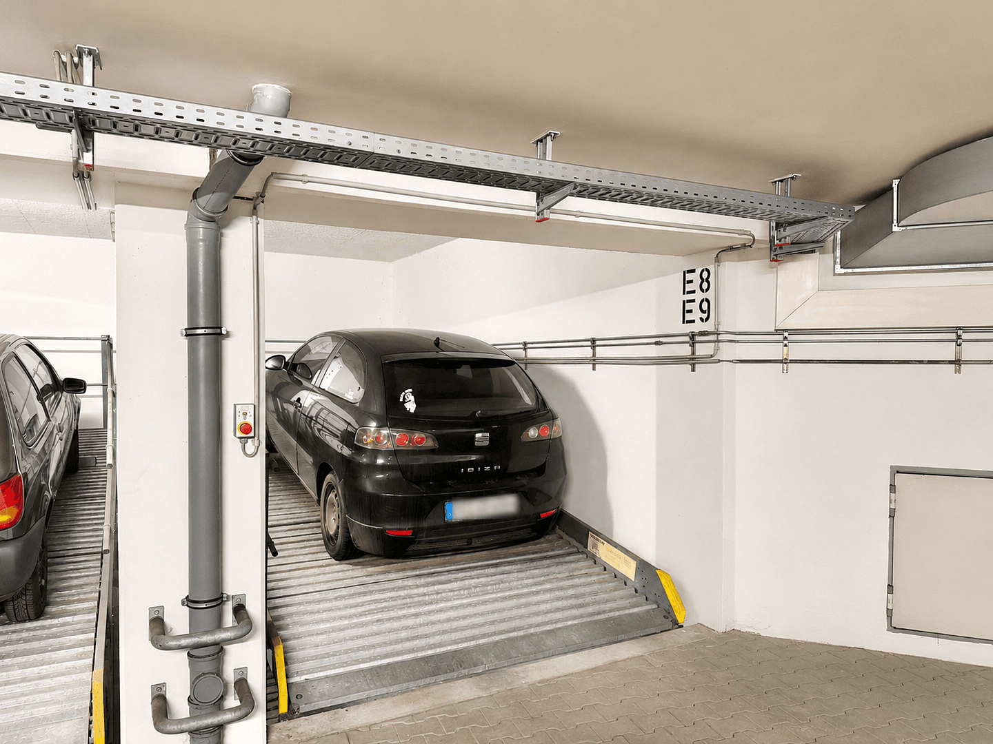 Pronájem garáže, Schroeterstraße 22, Dresden, Sasko Pronájem garáže, Schroeterstraße 22, Dresden, Sasko