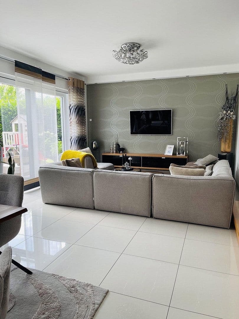 Prodej domu 166 m², pozemek 535 m², Krefeld, Severní Porýní-Vestfálsko Prodej domu 166 m², pozemek 535 m², Krefeld, Severní Porýní-Vestfálsko
