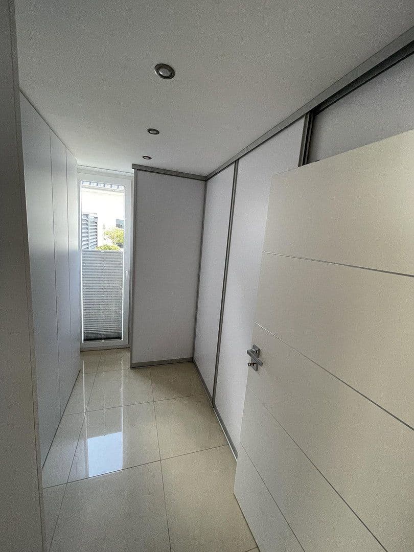 Prodej domu 166 m², pozemek 535 m², Krefeld, Severní Porýní-Vestfálsko Prodej domu 166 m², pozemek 535 m², Krefeld, Severní Porýní-Vestfálsko