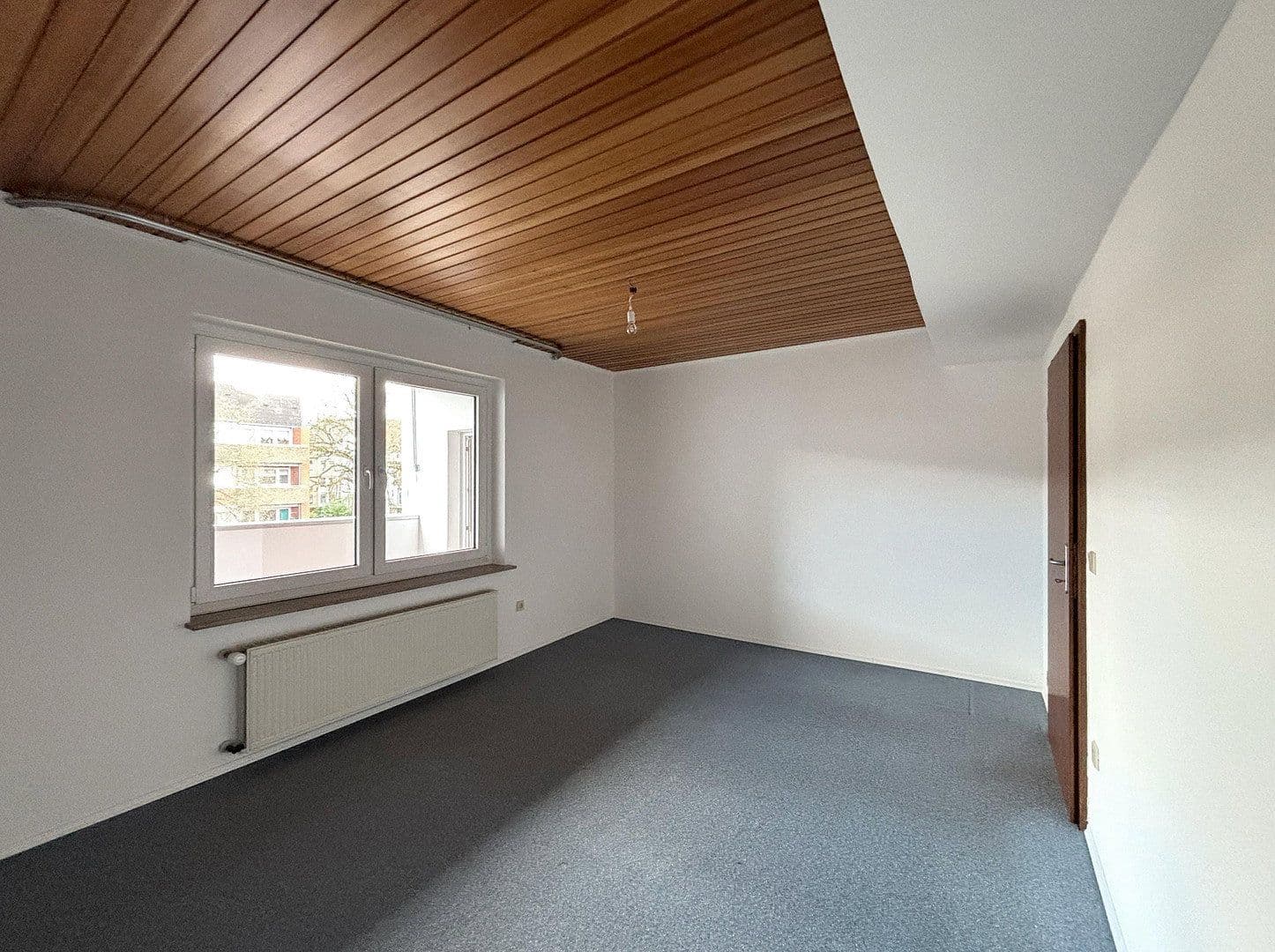 Pronájem bytu 3+1 115 m², Braunschweig, Dolní Sasko Pronájem bytu 3+1 115 m², Braunschweig, Dolní Sasko