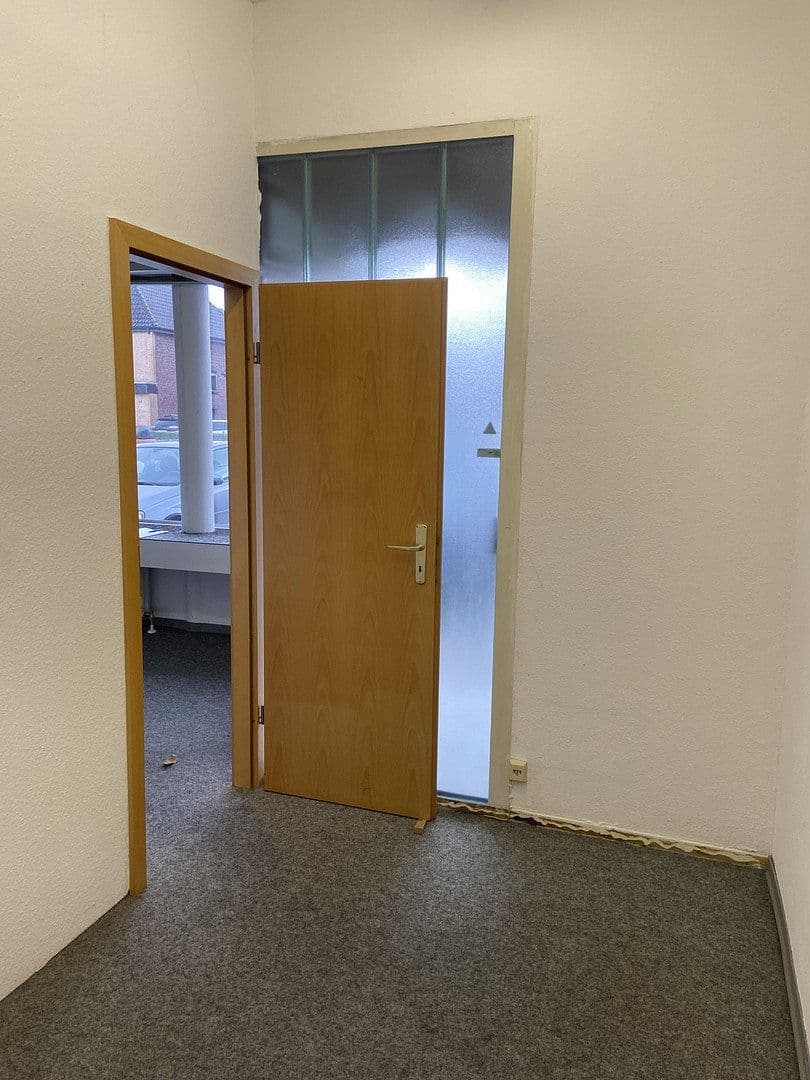 Pronájem kanceláře 39 m², Lembecker Str. 97, Dorsten, Severní Porýní-Vestfálsko Pronájem kanceláře 39 m², Lembecker Str. 97, Dorsten, Severní Porýní-Vestfálsko