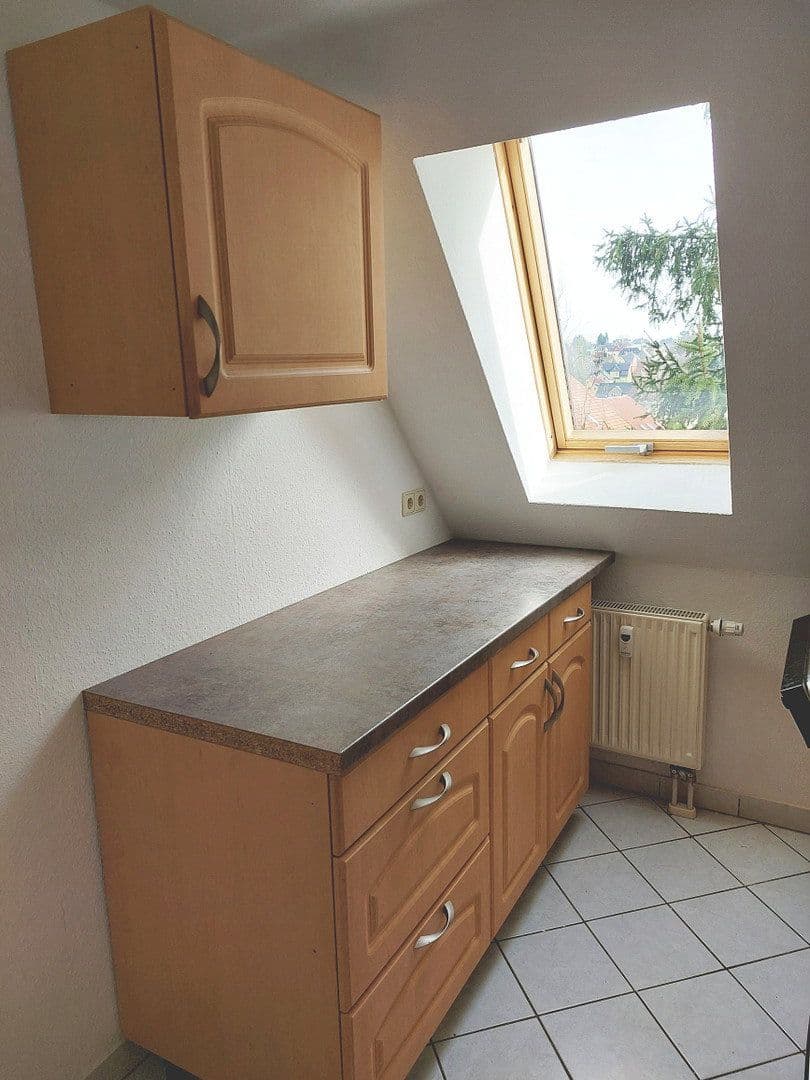 Pronájem bytu 3+1 45 m², West Straße 9, Gersdorf, Sasko Pronájem bytu 3+1 45 m², West Straße 9, Gersdorf, Sasko