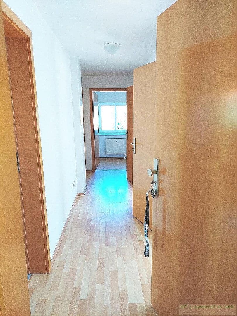 Pronájem bytu 3+1 45 m², West Straße 9, Gersdorf, Sasko Pronájem bytu 3+1 45 m², West Straße 9, Gersdorf, Sasko