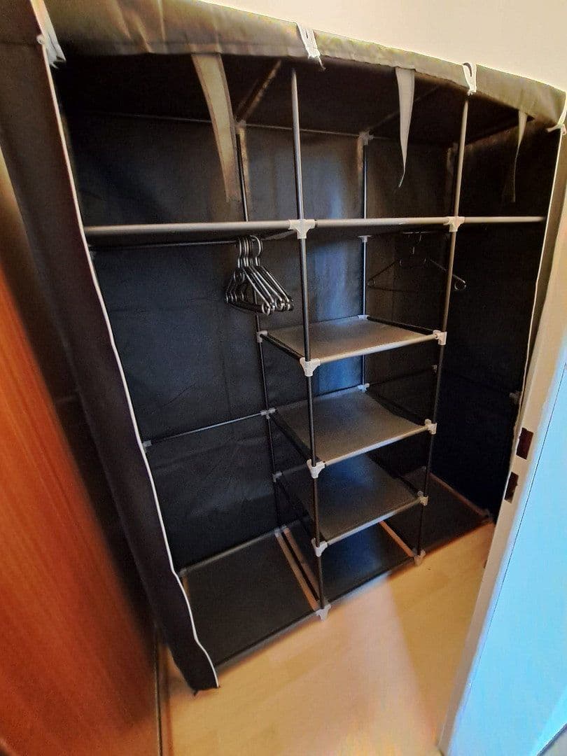 Pronájem bytu 1+1 40 m², Trebnitzerstr. 68, Nürnberg - Langwasser, Bavorsko Pronájem bytu 1+1 40 m², Trebnitzerstr. 68, Nürnberg - Langwasser, Bavorsko