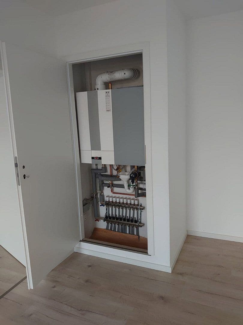 Prodej domu 372 m², pozemek 370 m², Humboldtstraße 8, Reichenbach, Sasko Prodej domu 372 m², pozemek 370 m², Humboldtstraße 8, Reichenbach, Sasko