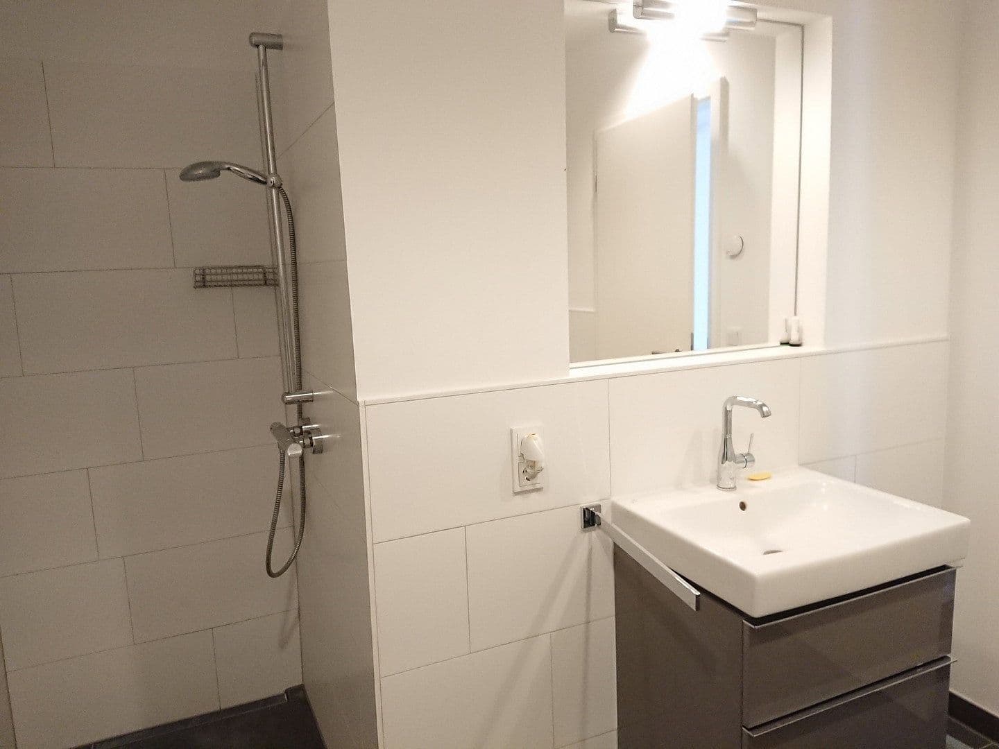 Pronájem bytu 2+1 74 m², Rückertstraße 2, Hannover, Dolní Sasko Pronájem bytu 2+1 74 m², Rückertstraße 2, Hannover, Dolní Sasko