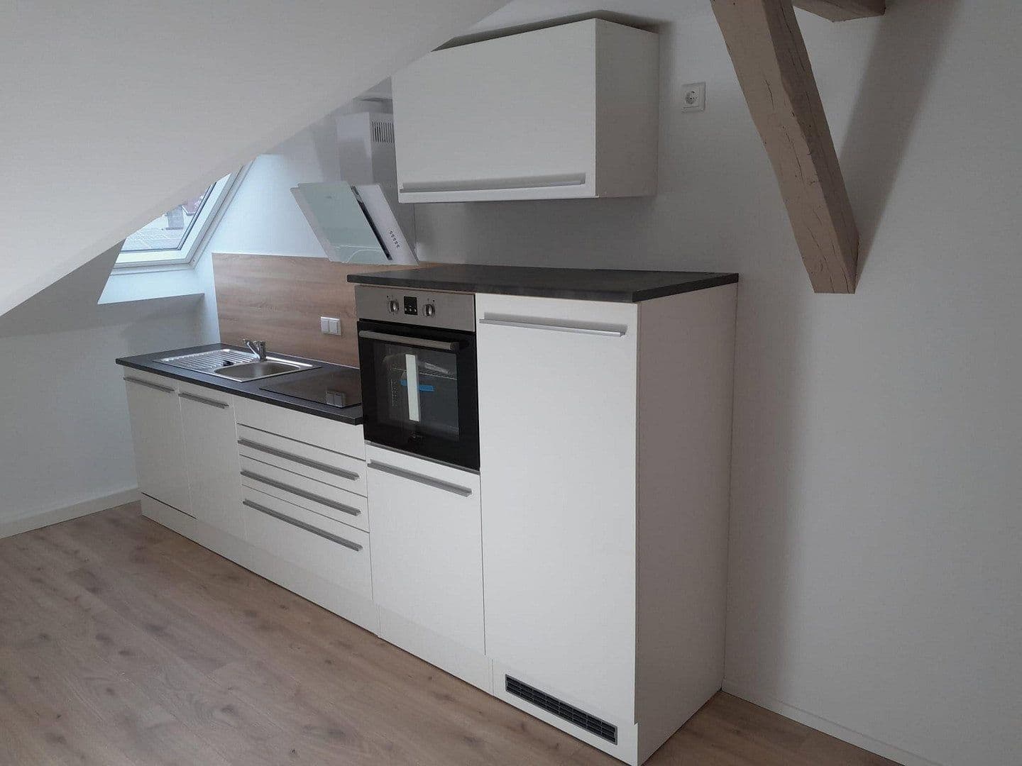Prodej domu 410 m², pozemek 210 m², Stockmannstr. 5, Reichenbach, Sasko Prodej domu 410 m², pozemek 210 m², Stockmannstr. 5, Reichenbach, Sasko