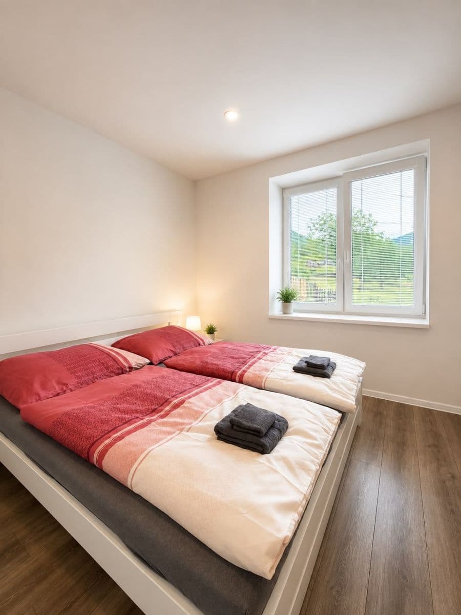 Pronájem bytu 2+1 55 m², Staré Hory, Banskobystrický kraj Pronájem bytu 2+1 55 m², Staré Hory, Banskobystrický kraj