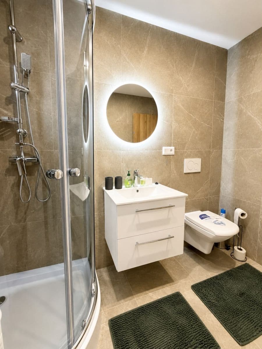 Pronájem bytu 2+1 55 m², Staré Hory, Banskobystrický kraj Pronájem bytu 2+1 55 m², Staré Hory, Banskobystrický kraj